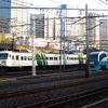 2013年の東海道線上り線電車（写真右）