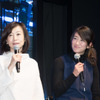 東京オートサロン17のパイオニア カロッツェリアブースで、飯田裕子氏と藤島知子氏によるトークショーが行われた