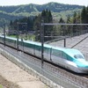 北海道新幹線の新青森～新函館北斗間は今年3月に開業1周年を迎える。写真は北海道新幹線を走る『はやぶさ』。