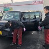 洗車をするベトナム人整備人材