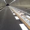 暫定2車線高速道路でセンターライン区画柵の設置拡大…長大橋梁とトンネル