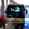 旧ターミナルからは東日本大地震後に仙台方面の輸送支援バスが連なって出発していった