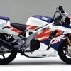 1992年、CBR900RR（893cc）