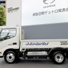 【東京トラックショー11】日野 デュトロ を20台展示
