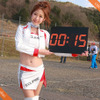 2012年のレースクイーン360名が『サーキット時計』に登場