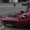 モスクワで事故を起こし、車両が2つに切断されたフェラーリ612スカリエッティ