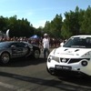 ブガッティヴェイロンと日産ジューク R レプリカの加速競争