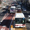 日本では名古屋の基幹バスがBRTに準じた交通システムといえ、道路中央に基幹バスの車線と停留所が設けられている。ただしラッシュ時以外は専用ではなく優先車線となるため、一般車も進入する。