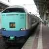 新潟～酒田・秋田間『いなほ』と新潟～金沢間『北越』で運用されている旧国鉄の特急形電車485系3000番台。『いなほ』定期列車での485系の運用は7月11日限りで終了することになる。