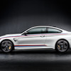 BMW M4 クーペ のMパフォーマンスパーツ 装着車