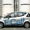 ロサンゼルス空港に燃料電池車 F-Cell を納車
