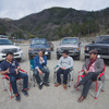 新旧ランドクルーザーオーナー4人に、「ランクルの魅力」を熱く語ってもらった。左から牟田さん（ランクル200）、小久保さん（ランクル70）、長嶋さん（ランクル70）、西久保さん（ランクル60）。