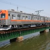 北陸鉄道の浅野川線は5月10日に開業90周年を迎える。写真は浅野川線を走る列車。