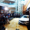 オープン前日の7月21日に公開された「Mercedes me Tokyo HANEDA」。メルセデス・ベンツ日本 代表取締役社長・上野金太郎氏