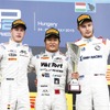 GP2ハンガリー戦、レース2の表彰式。左から2位S.ヴァンドーン、優勝の松下、3位S.シロトキン。