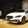 ボルボ V40クロスカントリー D4と、ディーゼルエンジンのレプリカ