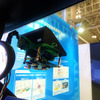 オムロンの車載用カメラ一体型距離センサー「LiCam」が前方の歩行者をとらえる（CEATEC JAPAN 2015／幕張メッセ／10月7～10日）