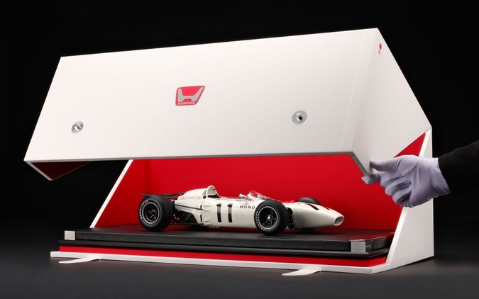ホンダF1初勝利車「RA272」のスケールモデル発売へ、8分の1サイズは約430万円 画像