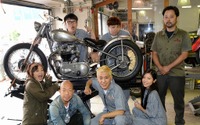 BSスカパー!カスタム番組、バイきんぐ 小峠英二と愛車トライアンフ登場 画像