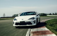 【新聞ウォッチ】トヨタの新型 86、顧客層も団塊世代から若者へマイナーチェンジ 画像