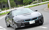 【BMW i8 試乗】スーパーカーのようでスーパーカーに非ず…中村孝仁 画像