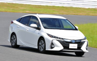 【トヨタ プリウスPHV 試乗】EV航続距離もPHVとしての魅力も一気に倍増…青山尚暉 画像