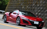 【ホンダ NSX 新型】さらに世界の先を行ったスーパーハンドリング・スーパーカー…桂伸一 画像