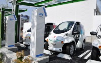 トヨタ自動車、電動モビリティシェアリングの充電ステーションを豊田市に設置 画像