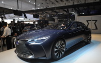 【東京モーターショー15】レクサス LF-FC、次期 LS は4ドアクーペか 画像