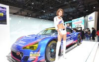 【東京モーターショー15】コンパニオン…スバル 画像
