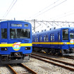 濃い青と黄色帯が特徴だった『フライング東上』の姿を再現した50090形（左）と8000系（右）。昨年11月から運行されている。