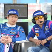 GT500クラス予選2位の大嶋と脇阪監督（#6 RC F）。