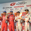 左からGT500優勝の松田、クインタレッリ、GT300優勝の星野一樹、マーデンボロー。