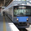 2代目「銀河鉄道999デザイン電車」は20000系の20158編成を使用する。写真は20153編成。