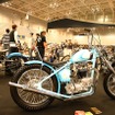 「MYSTICAL TRIUMPH CHOPPERS」と題し集合したヴァーチカルツインたち。