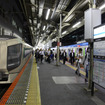 大宮駅ホームに停車中の「リバティ」のイメージ。浅草～春日部間や大宮～運河間など近距離でも通勤需要に対応した特急列車として運転される。