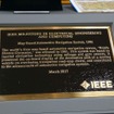 『iEEEマイルストーン』の認定された「ホンダ・エレクトロ・ジャイロケータ」の銘板