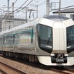 誠実さが評価されたとしてイケメン度No.1に選ばれた東武鉄道。写真は特急『リバティけごん』などに使用されている500系。