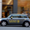 MINI E 40台がロンドンの顧客に引き渡された