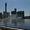 日産グローバル本社に設置された太陽電池パネル