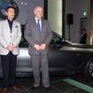 左はBMW AG BMW デザイン部門 エクステリア・クリエイティブ・ディレクターの永島譲二氏、右はBMWジャパンの代表取締役社長 アラン・ハリス氏。