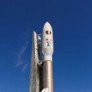 先進EHF軍用通信衛星を打ち上げるアトラスVロケット