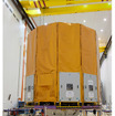 打ち上げ延期決定直前、10月21日にギアナ宇宙センターで準備中のGaia衛星。