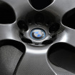 BMW のCFRP（カーボンファイバー強化樹脂）製ホイール