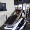 三菱が一般向け展示会に初めて展示した「簡単操作インターフェース」搭載の運転席型試作機。