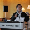 清水和夫氏はパナメーラS E-ハイブリッドについて「短距離のデイリーな使い方なら電気自動車として乗れる一方で、強力なエンジンを搭載するのでGTカーとしても使える」と語った