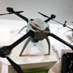 ネクスコ東日本エンジニアリングなどの「完全自律飛行型無人飛行体（UAV）」（ハイウェイテクノフェア2014）