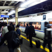 越後湯沢駅に到着した特急「はくたか」