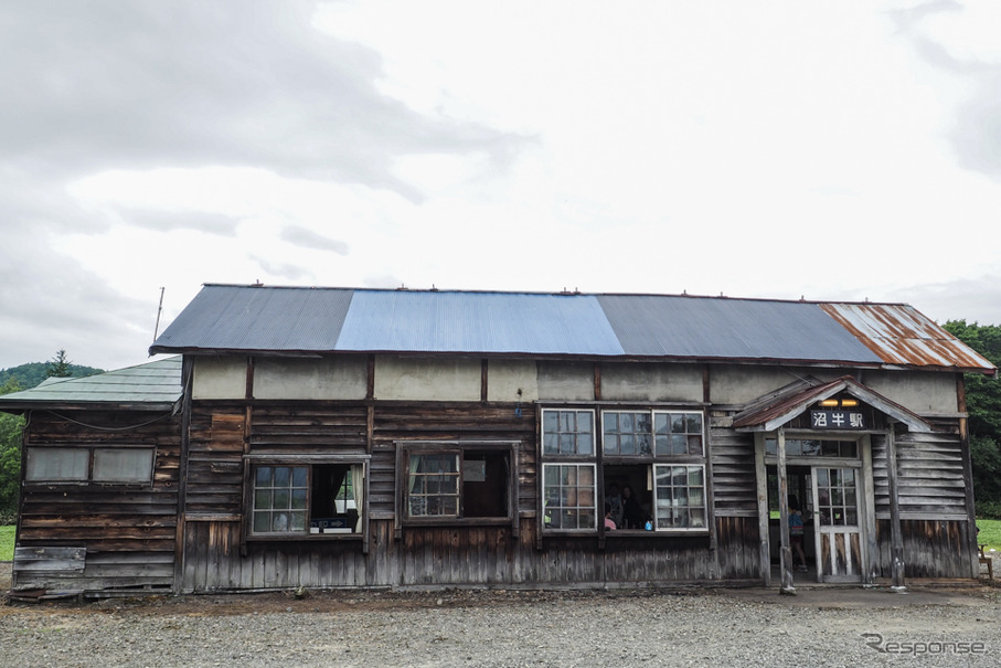昨年7月に内部公開された旧沼牛駅舎。7月28日時点で211万5000円の支援が集まっている。