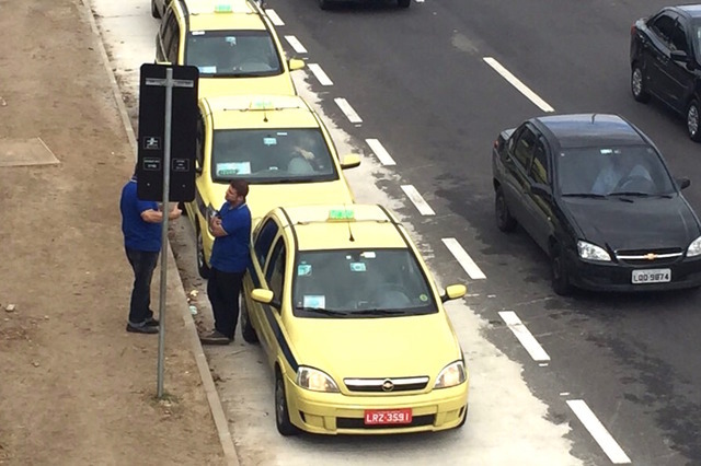リオデジャネイロのタクシー事情…スマホがカーナビ「グーグルマップを使う人はマシ」